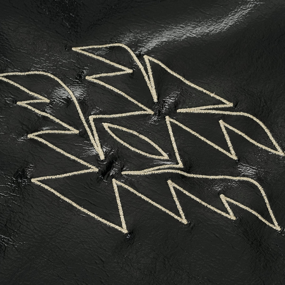 Модерно детско яке, изработено от лак  с вграден защитен слой срещу електромагнитните полета, цвят черен